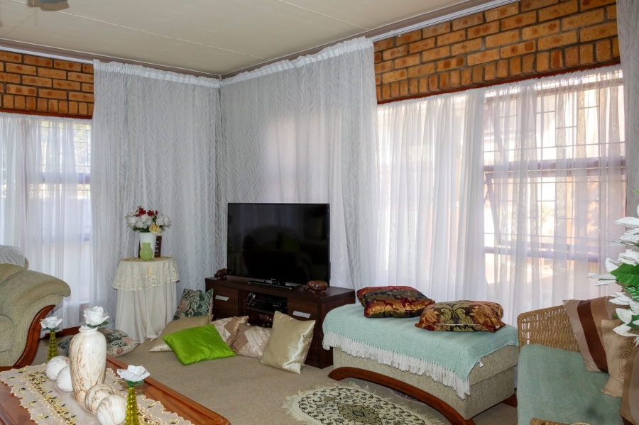 9 Bedroom Property for Sale in East Bank Eastern Cape